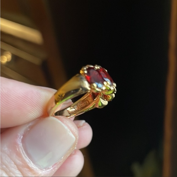 COPY - 14k gold ring - Picture 2 of 4